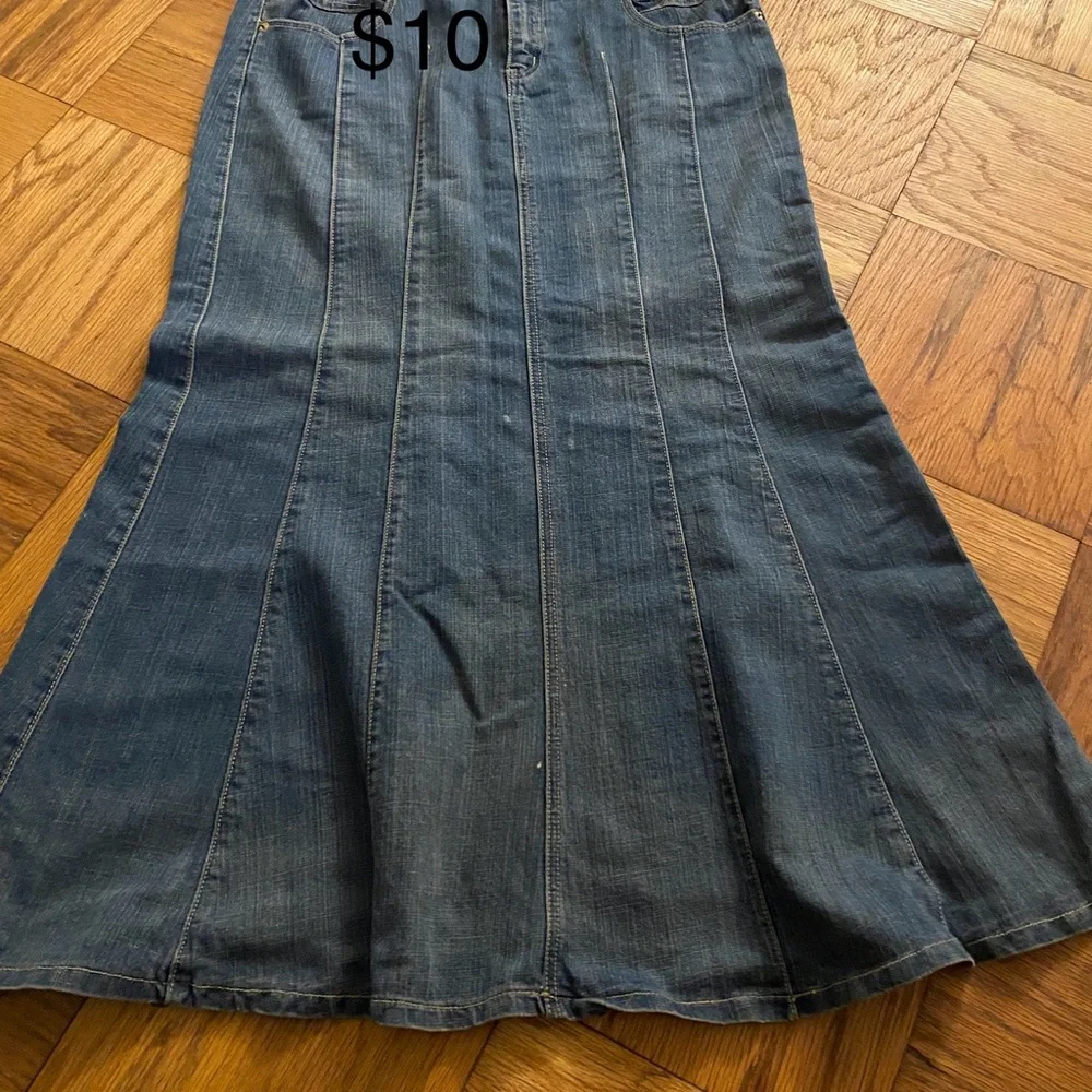 Skirts like new condition. Size and price on photo. Ask for a bundle price. - Picture 2 of 10